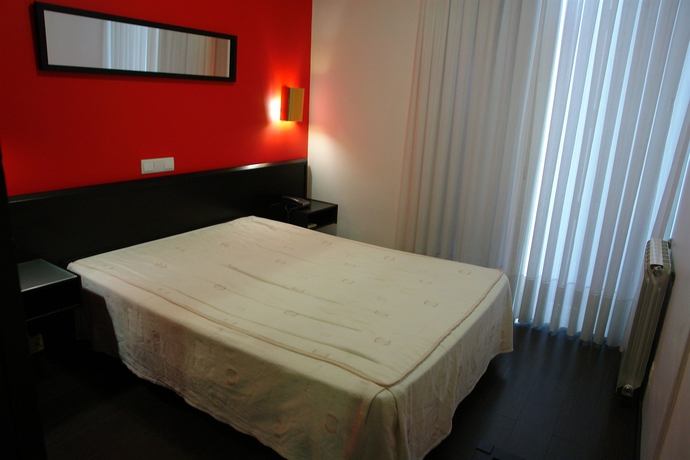 Imagen de la habitación del Hotel Universal, Oporto. Foto 10