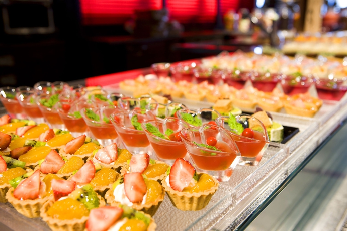 Imagen del bar/restaurante del Hotel Universal Port. Foto 7