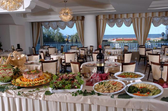 Imagen general del Hotel Universal, Ravenna. Foto 9