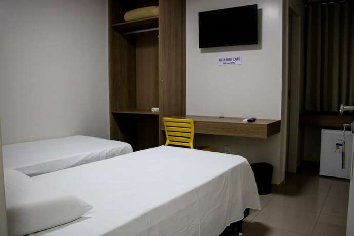 Imagen de la habitación del Hotel Universal, Santarém. Foto 6