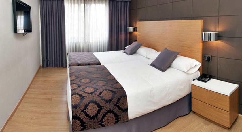 Imagen de la habitación del Hotel Universal, Santiago de Compostela. Foto 10