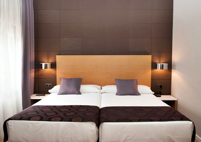 Imagen de la habitación del Hotel Universal, Santiago de Compostela. Foto 11