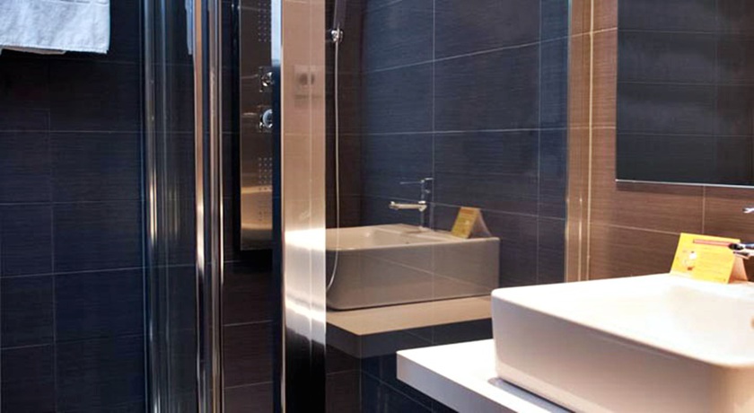 Imagen general del Hotel Universal, Santiago de Compostela. Foto 6