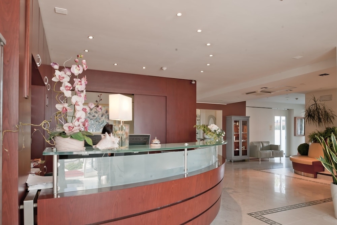 Imagen de los interiores del Hotel Universal, Senigallia. Foto 18