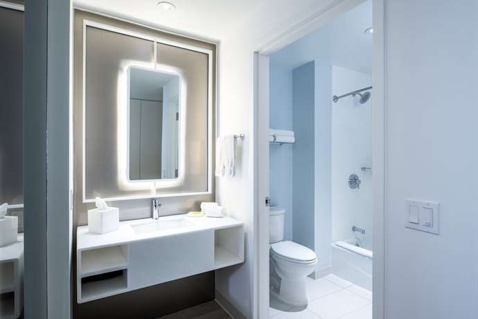 Imagen de la habitación del Hotel Universal Terra Luna Resort. Foto 6