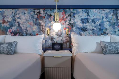 Imagen de la habitación del Hotel Universal\'s Helios Grand Hotel, a Loews Hotel. Foto 16