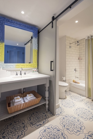 Imagen de la habitación del Hotel Universal's Loews Sapphire Falls Resort. Foto 11