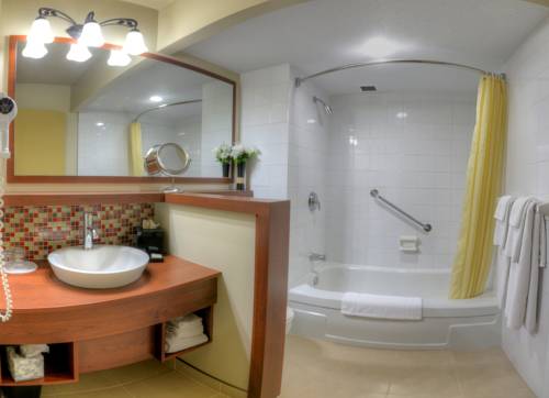 Imagen de la habitación del Hotel Universel In Rivière-du-loup. Foto 13