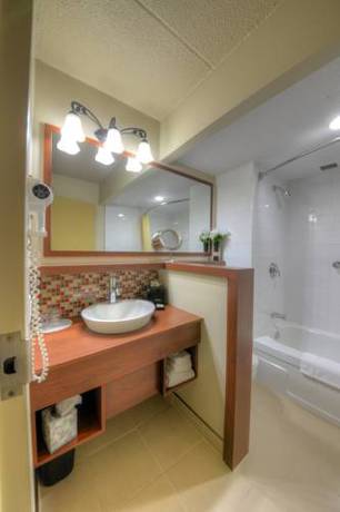 Imagen de la habitación del Hotel Universel In Rivière-du-loup. Foto 14