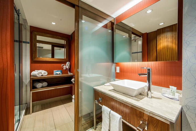 Imagen de la habitación del Hotel Universel Montreal. Foto 3