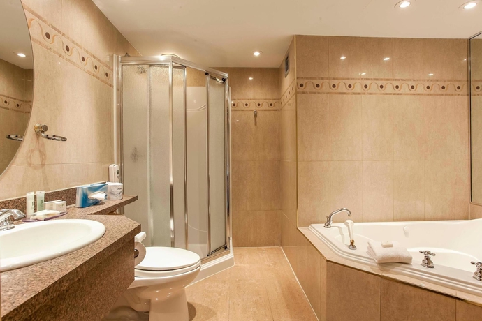 Imagen de la habitación del Hotel Universel Montreal. Foto 12