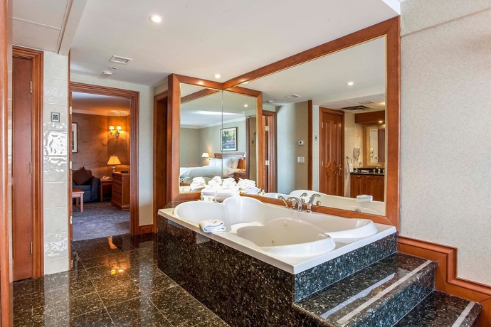 Imagen de la habitación del Hotel Universel Montreal. Foto 13