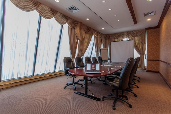 Imagen de los interiores del Hotel Universel Montreal. Foto 14