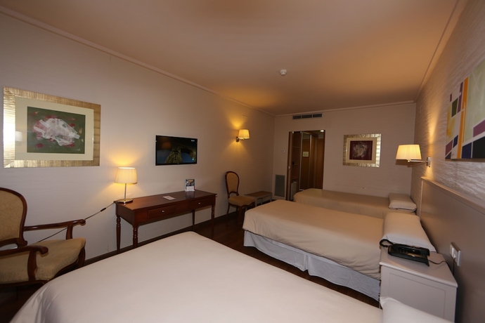 Imagen de la habitación del Hotel Universidad. Foto 5