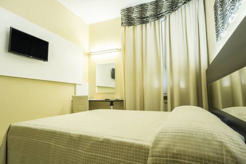 Imagen de la habitación del Hotel University, Bolonia. Foto 4