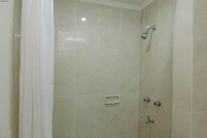 Imagen de la habitación del Hotel University, Depok. Foto 12