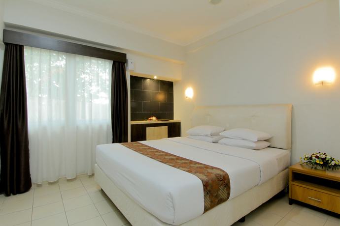 Imagen de la habitación del Hotel University, Depok. Foto 16