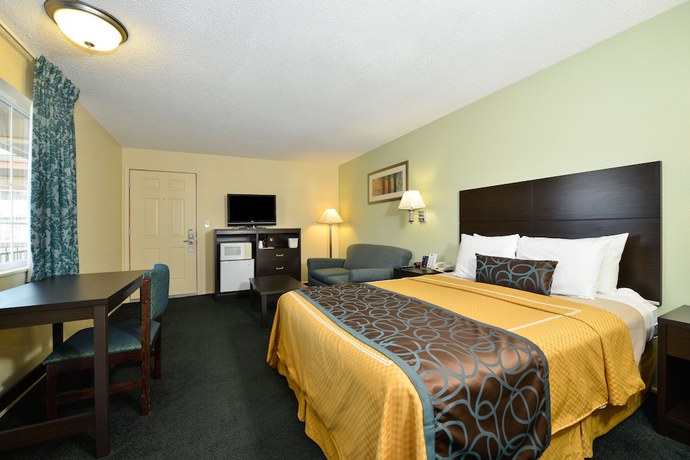 Imagen de la habitación del Hotel University Inn And Suites. Foto 13