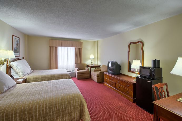 Imagen de los interiores del Hotel University Inn Durham Next To Duke University Medical Center. Foto 9