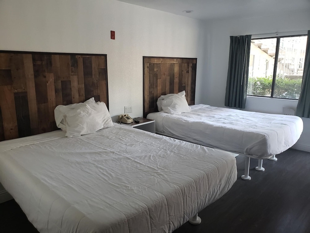 Imagen de la habitación del Hotel University Inn, Fresno. Foto 5