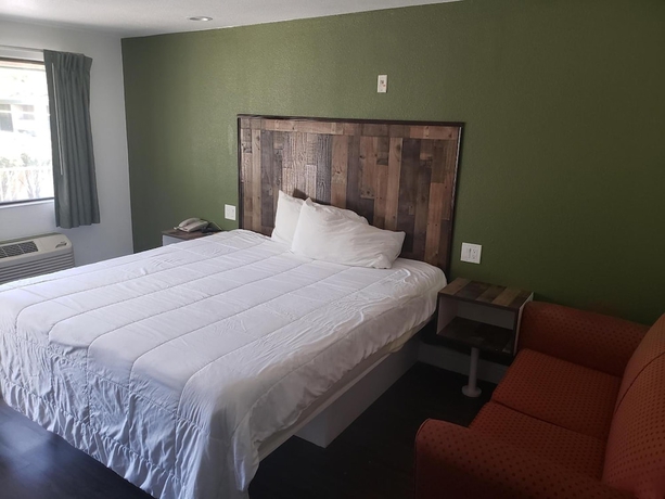 Imagen de la habitación del Hotel University Inn, Fresno. Foto 8
