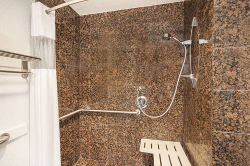Imagen de la habitación del Hotel University Inn & Suites Berkeley. Foto 2