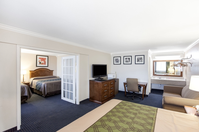 Imagen de la habitación del Hotel University Inn and Suites San Antonio. Foto 5