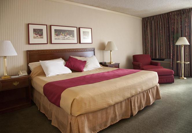 Imagen de la habitación del Hotel University Place and Conference Center. Foto 4