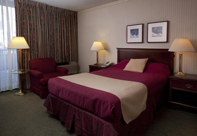 Imagen de la habitación del Hotel University Place and Conference Center. Foto 6