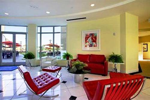 Imagen de la habitación del Hotel University Plaza Waterfront. Foto 12