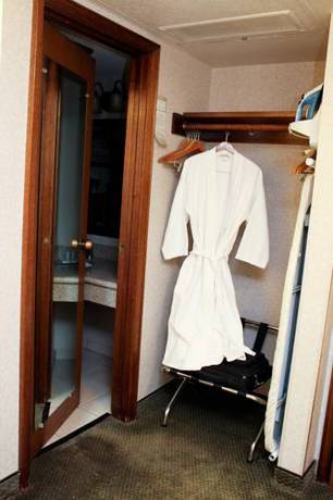 Imagen de la habitación del Hotel University Square. Foto 8