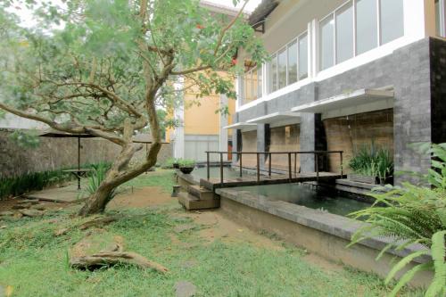 Imagen general del Hotel University Yogyakarta. Foto 7