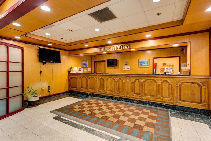 Imagen de los interiores del Hotel University and Suites. Foto 16