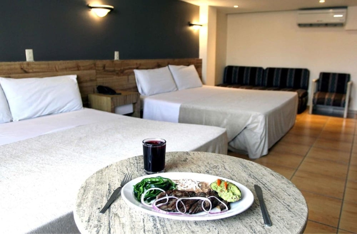 Imagen de la habitación del Hotel Universo Guadalajara. Foto 7