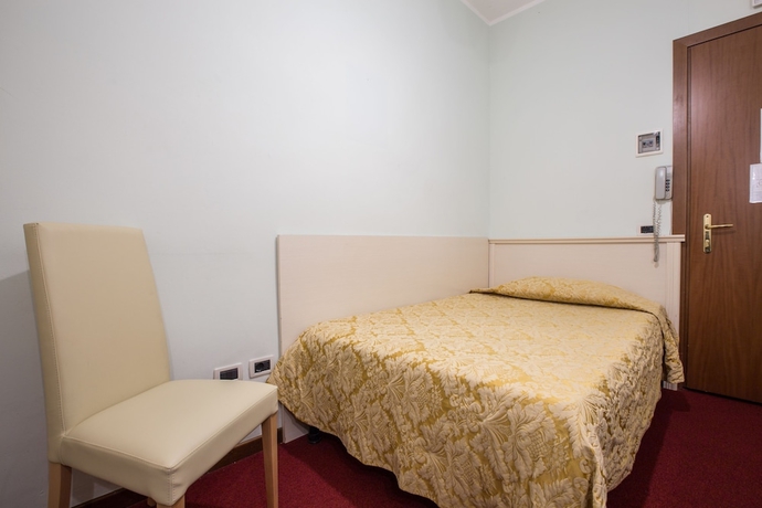 Imagen de la habitación del Hotel Universo y Nord. Foto 3