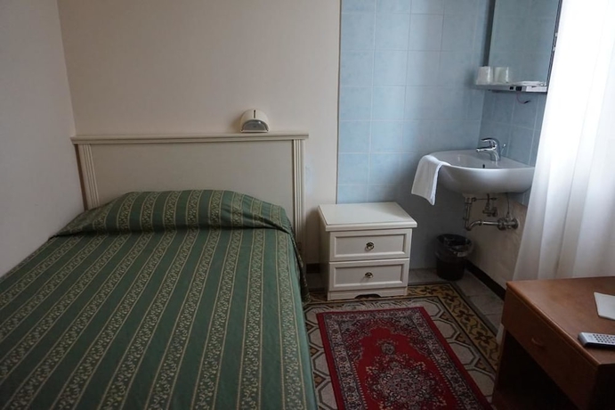 Imagen de la habitación del Hotel Universo y Nord. Foto 8