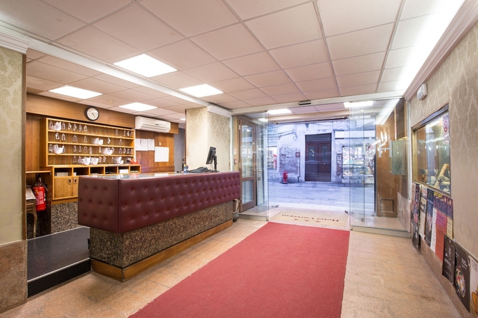 Imagen de los interiores del Hotel Universo y Nord. Foto 19