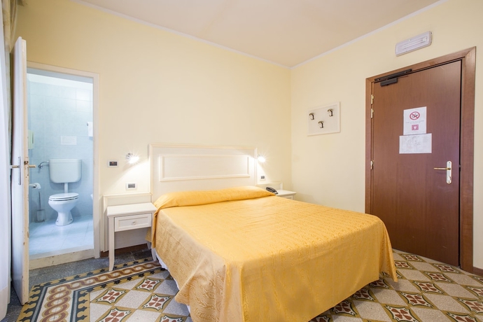 Imagen de la habitación del Hotel Universo y Nord. Foto 16