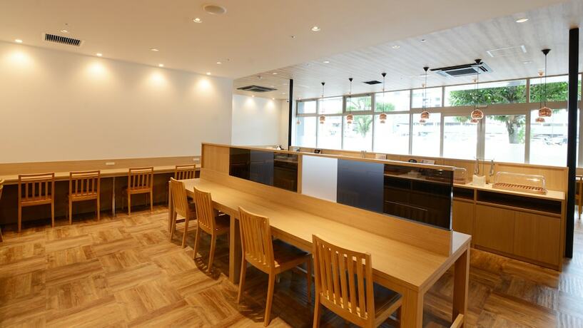 Imagen del bar/restaurante del Hotel Unizo Inn Express Utsunomiya. Foto 12