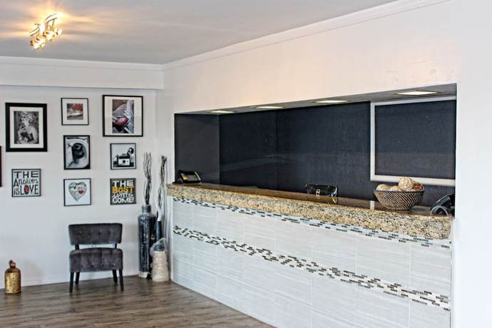Imagen del bar/restaurante del Hotel Unno Boutique. Foto 6