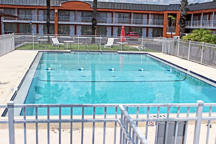 Imagen de la piscina del Hotel Unno Boutique. Foto 18