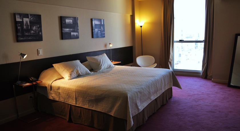 Imagen de la habitación del Hotel Uno Buenos Aires Suites. Foto 5