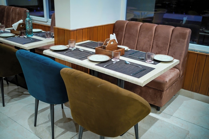 Imagen del bar/restaurante del Hotel Uno Premium Dalhousie. Foto 1