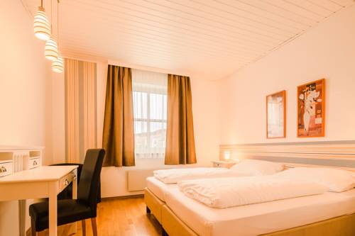 Imagen de la habitación del Hotel Unter Den Linden. Foto 14