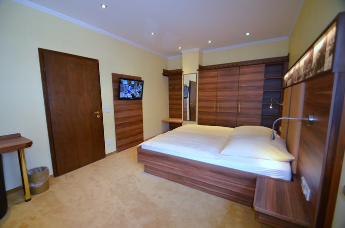 Imagen de la habitación del Hotel Unter den Linden, Assmannshausen. Foto 11