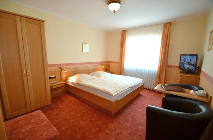 Imagen de la habitación del Hotel Unter den Linden, Assmannshausen. Foto 14