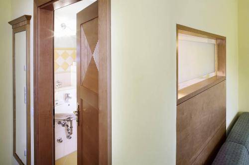 Imagen de la habitación del Hotel Untersberg. Foto 11