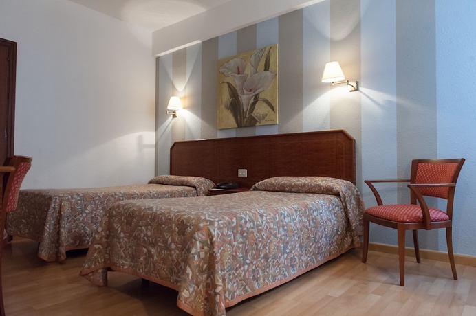 Imagen de la habitación del Hotel Unzaga Plaza. Foto 5