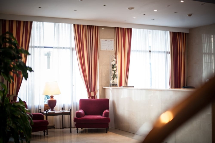 Imagen de los interiores del Hotel Unzaga Plaza. Foto 15