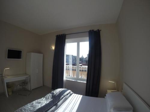 Imagen general del Hotel Up, Napoles Ciudad. Foto 3